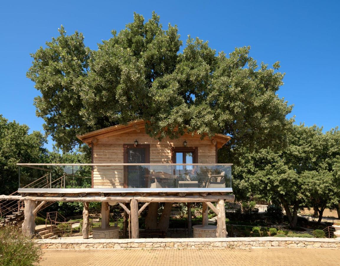 Stolidi Mou Treehouse Villa Atsipopoulo ภายนอก รูปภาพ